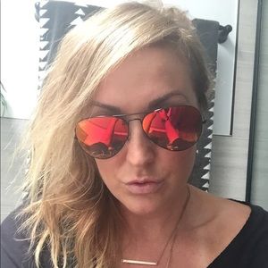 Meet your Posher, Deadra